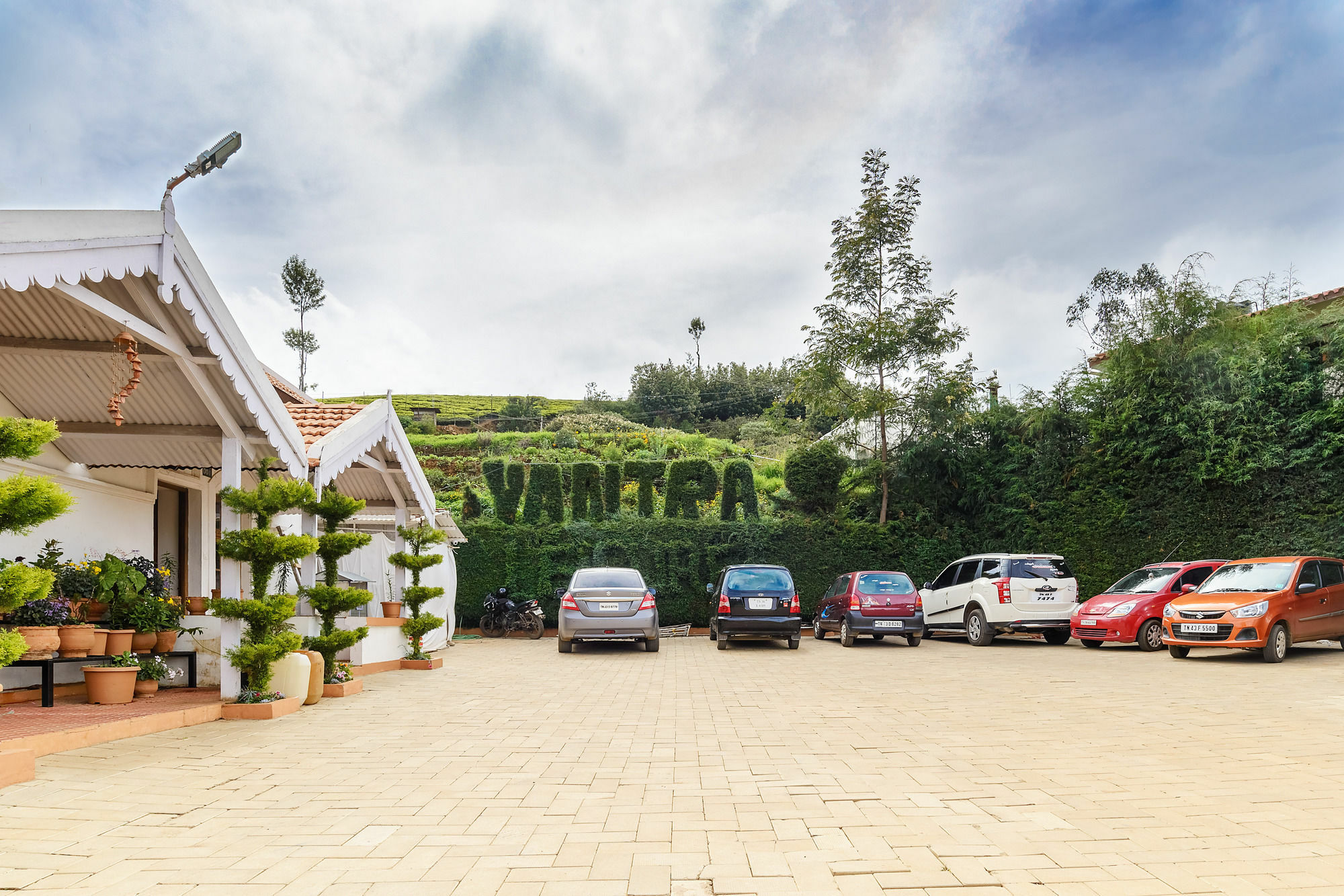 Treebo Trend Yantra Leisures Hotel Ooty Exterior photo