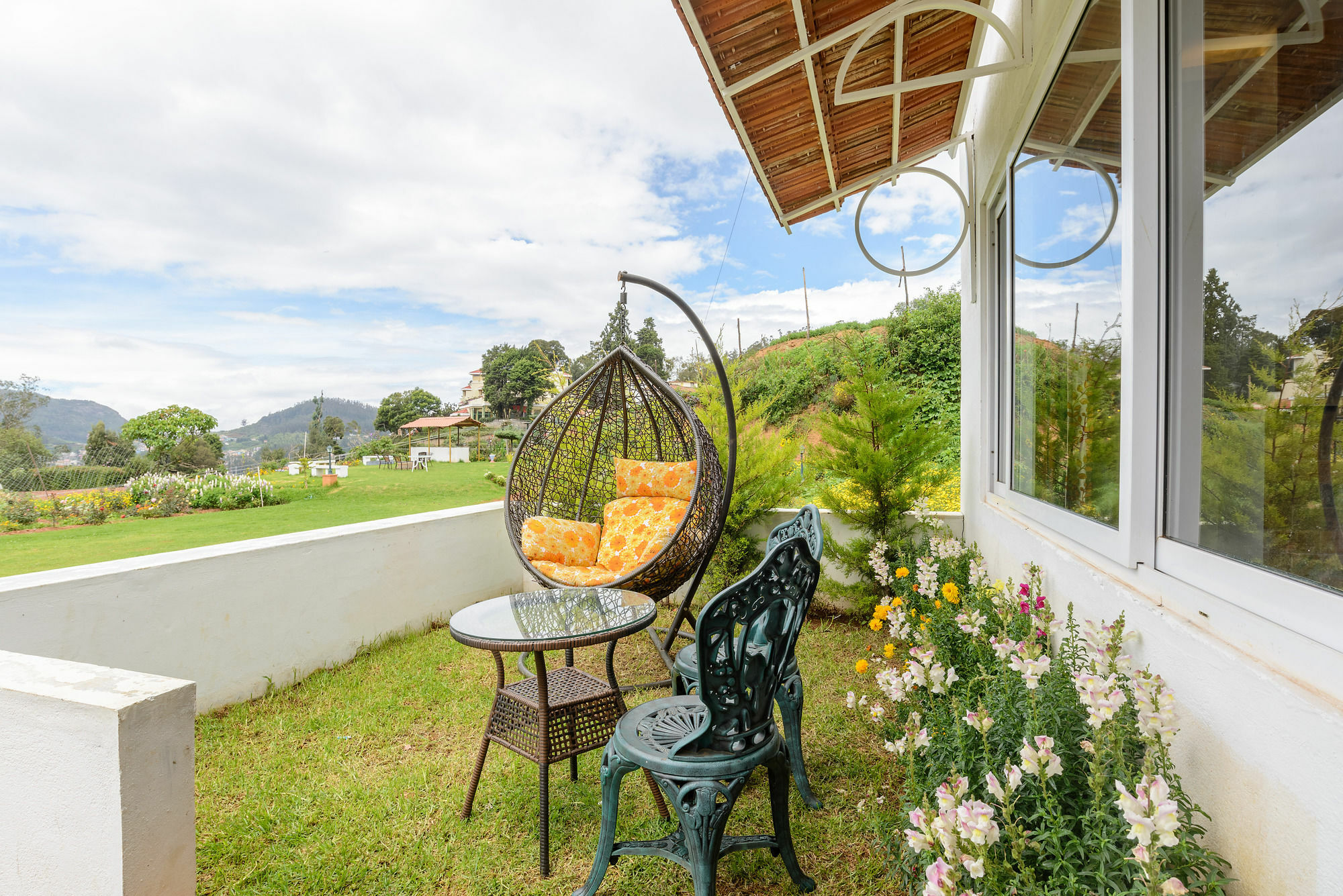 Treebo Trend Yantra Leisures Hotel Ooty Exterior photo