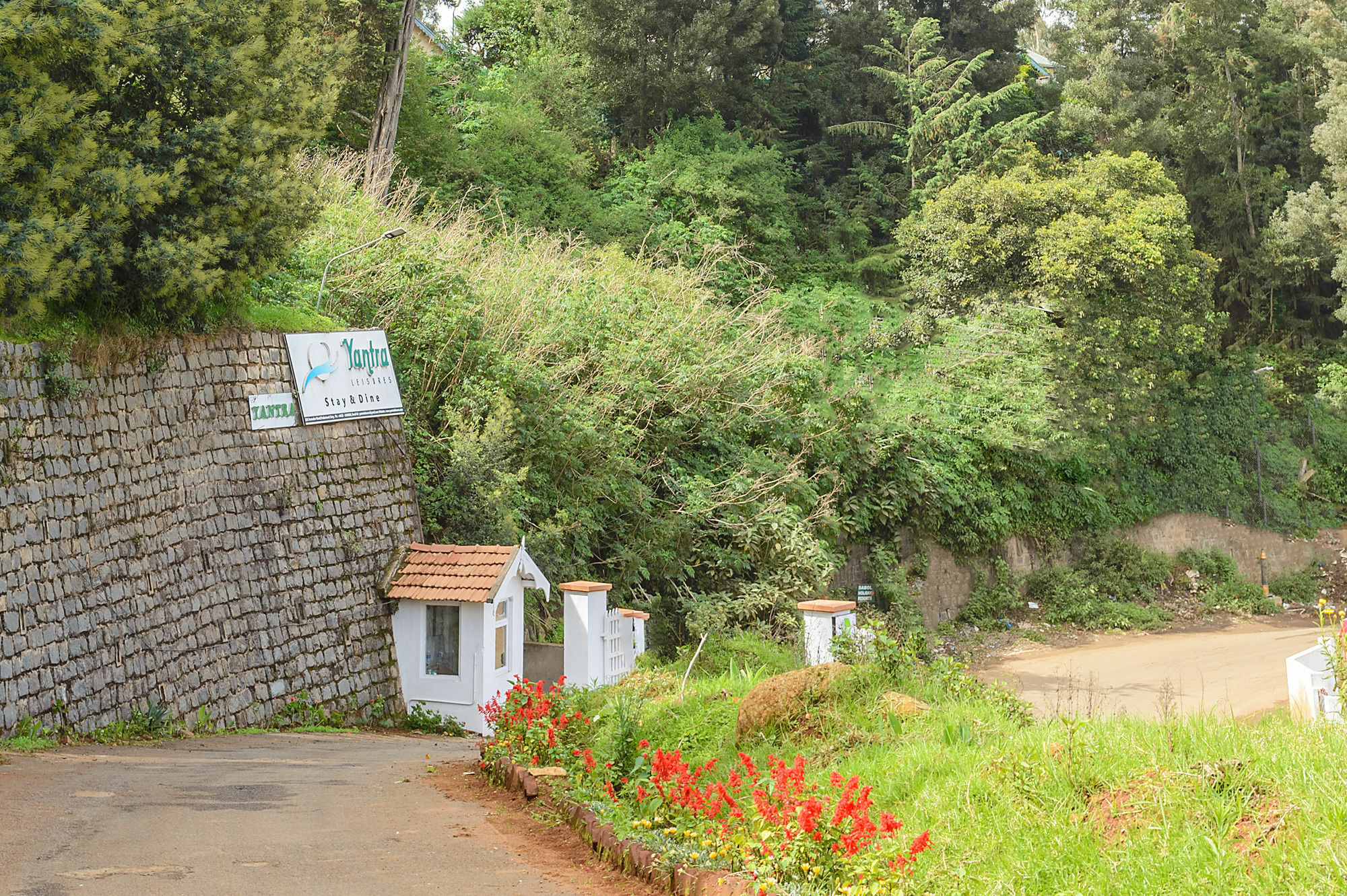 Treebo Trend Yantra Leisures Hotel Ooty Exterior photo